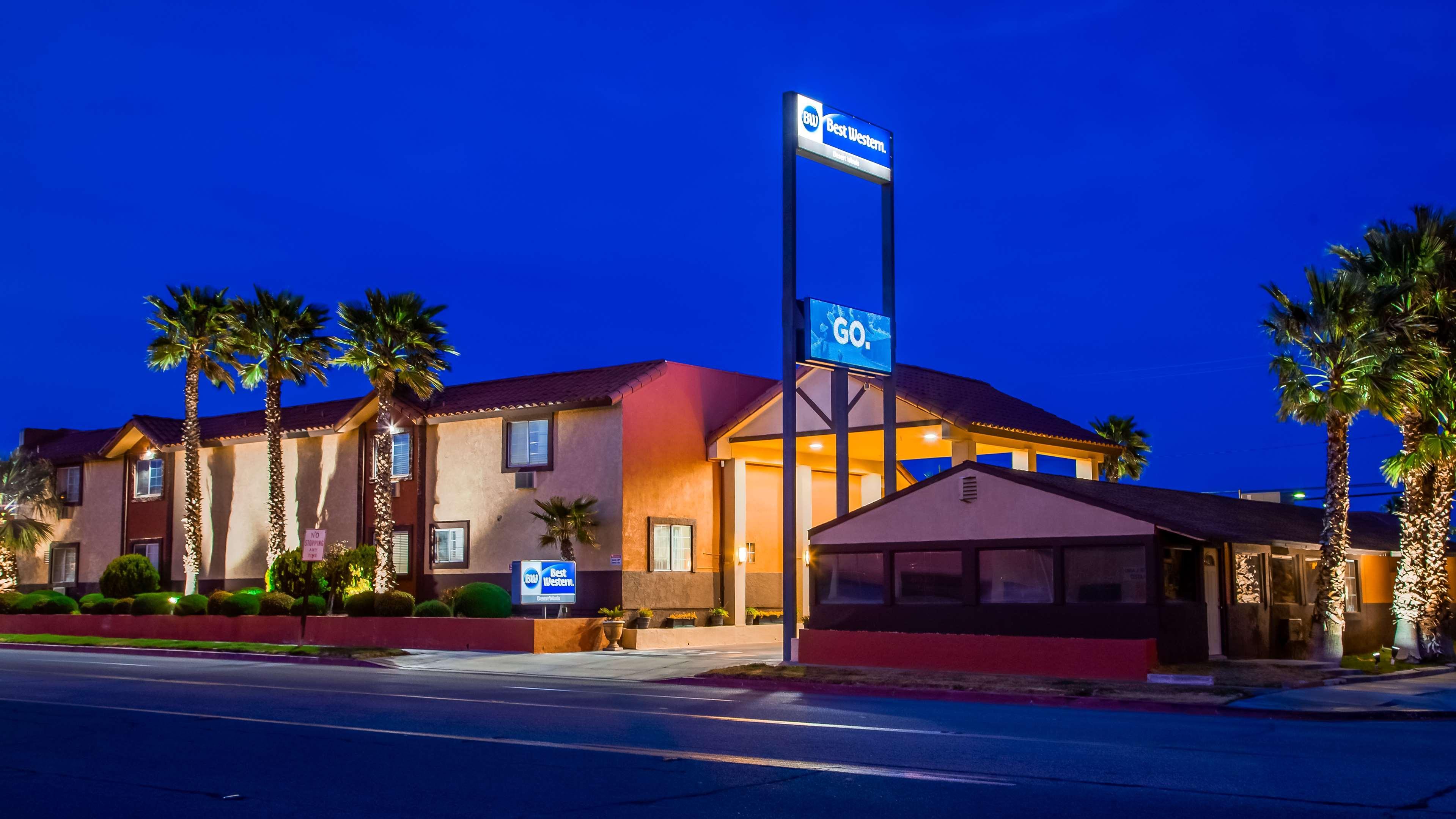 Hotel Best Western Desert Winds Mojave Exterior foto